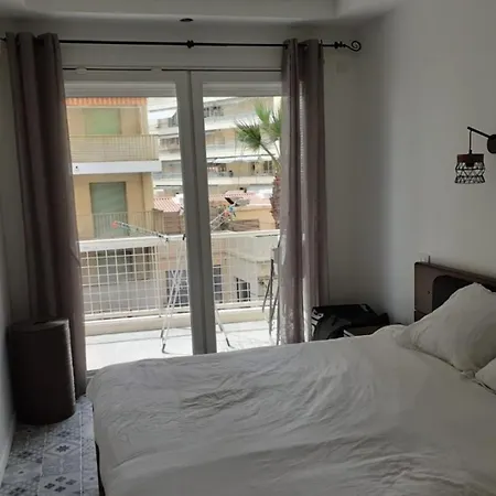 Cosy Seafront Apartman Antibes